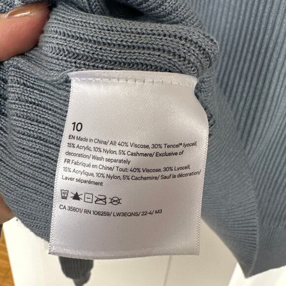 Lululemon Women's Reversible Crossover Crewneck Sweater, Chambray, Size 10, EUC - Picture 3 of 4